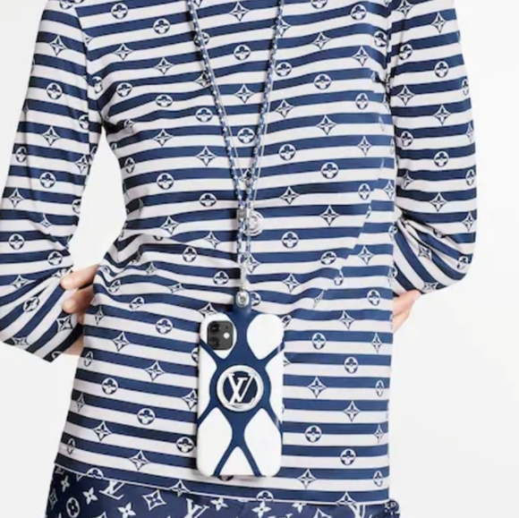 Phone Holder By Louis Vuitton Fits All Cell Phones Escale Monogram Edition - Picture 4 of 9